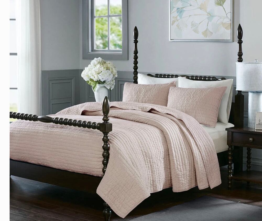 Madison Park Serene 3 Piece Hand Quilted Cotton Quilt Set blush $295